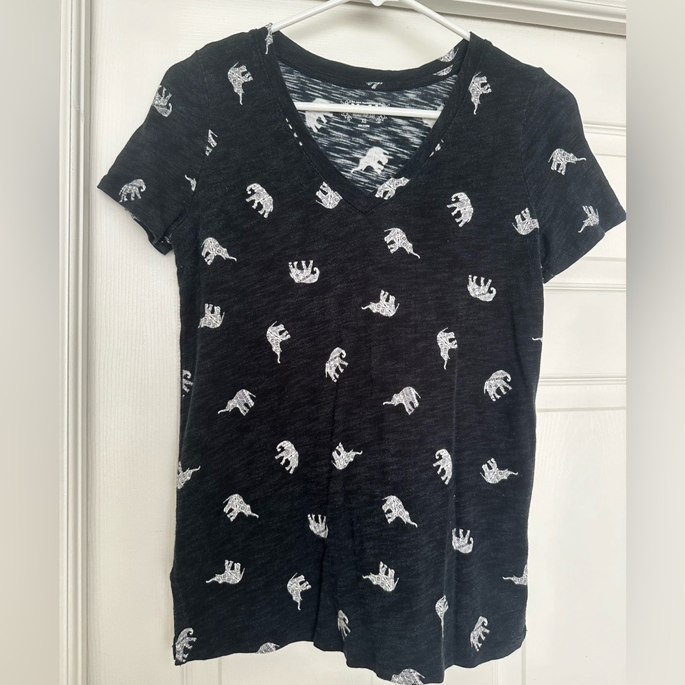 Mudd Women's Elephant Print Tee